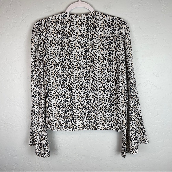 Blue Life Haley Top in Ivory Animal Print Leopard Long Sleeve Wrap Front X-Small - Picture 6 of 8